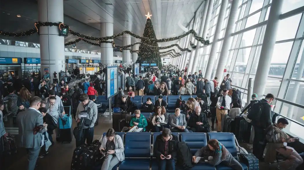 Smart Travelers Use This Free Tool to Track Holiday Price Drops